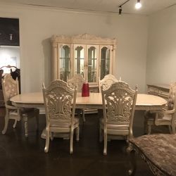 Dining room set