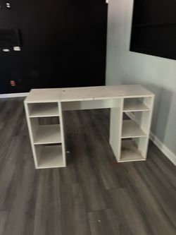 Free desk