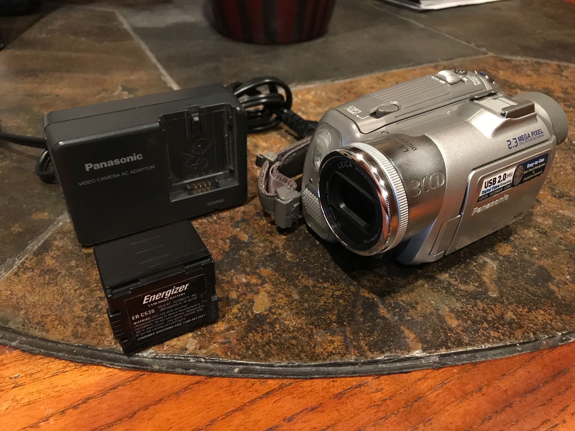 Panasonic PV-GS150 2.3 MP 3CCD MiniDV Camcorder w/10x Optical Zoom