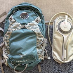 Osprey Sirrus 24 Pack - Women’s Hiking Backpack - Backpacking