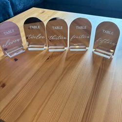 Mirrored Table Numbers 1-19 with Acrylic Stand 4x6