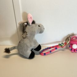 Key Chain... 2 pieces    ! ! 