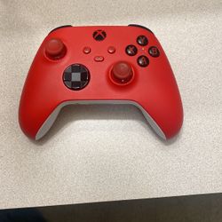 Used Xbox One 1914 x/s Controller.