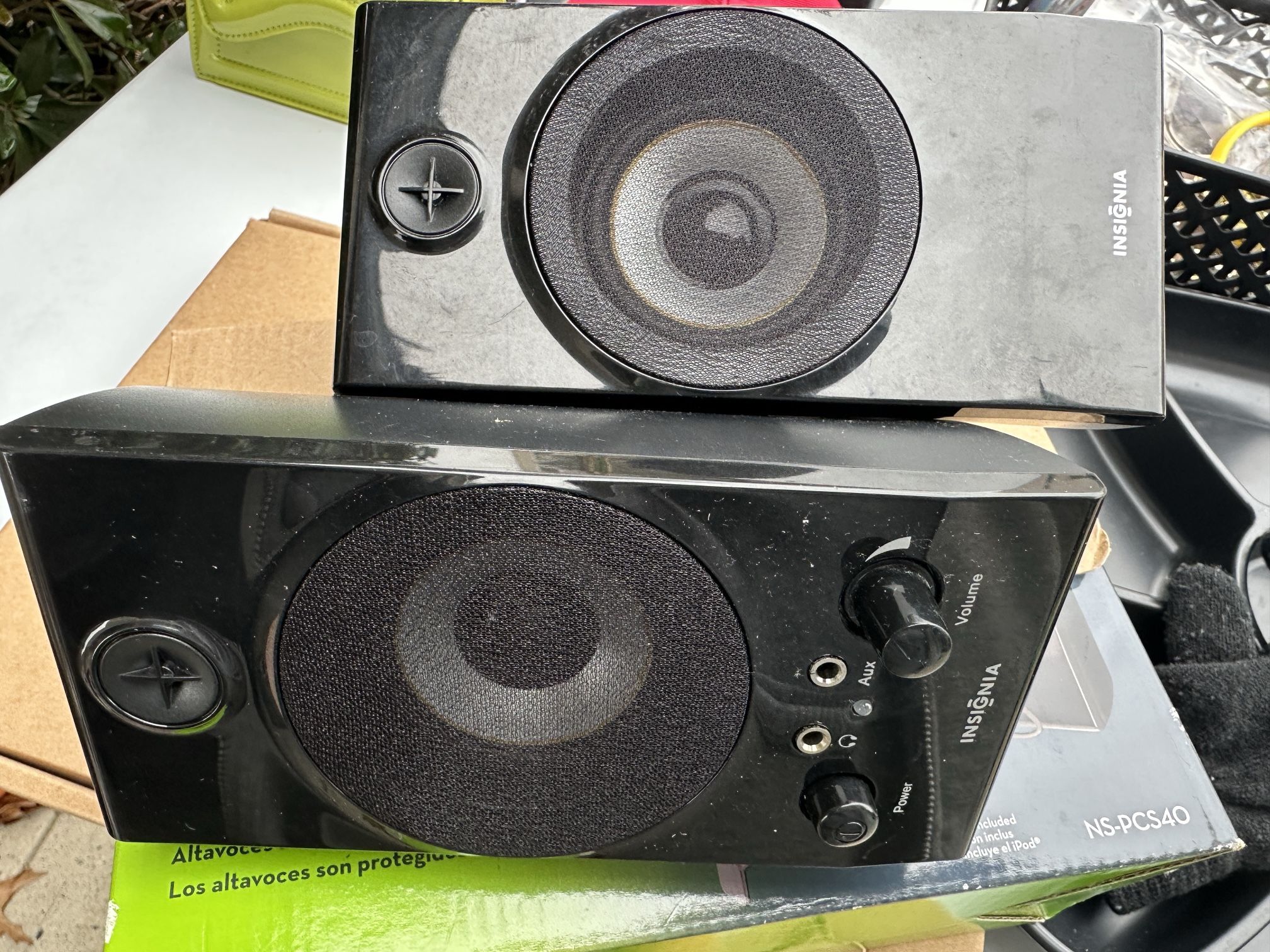 Insignia Stereo Computer Speakers
