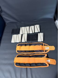2 Pairs Ankle Weights: Reehut Pair 6lbs (3lbs Each), Becojadde Pair 4lbs (2lbs each)