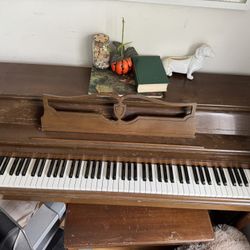 Free piano