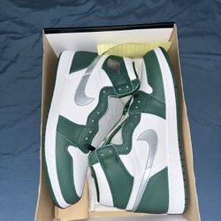 Jordan 1 “Gorge Green”