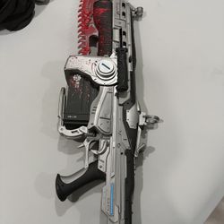 Gears Of War 3 Bloody Retro Lancer Replica Gun 1:1 Prop Life Size