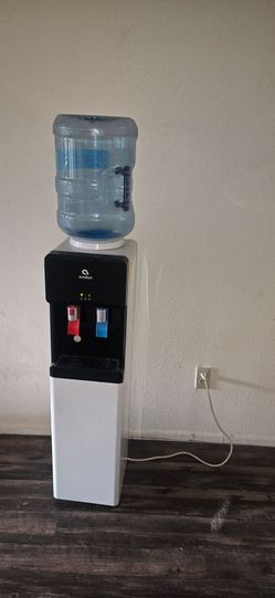 Water despenser