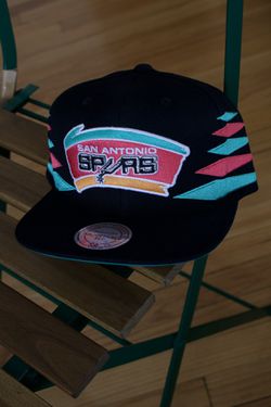 San Antonio Spurs Mitchell & Ness DIAMOND CUT Snapback NBA Hat= Pink/Teal