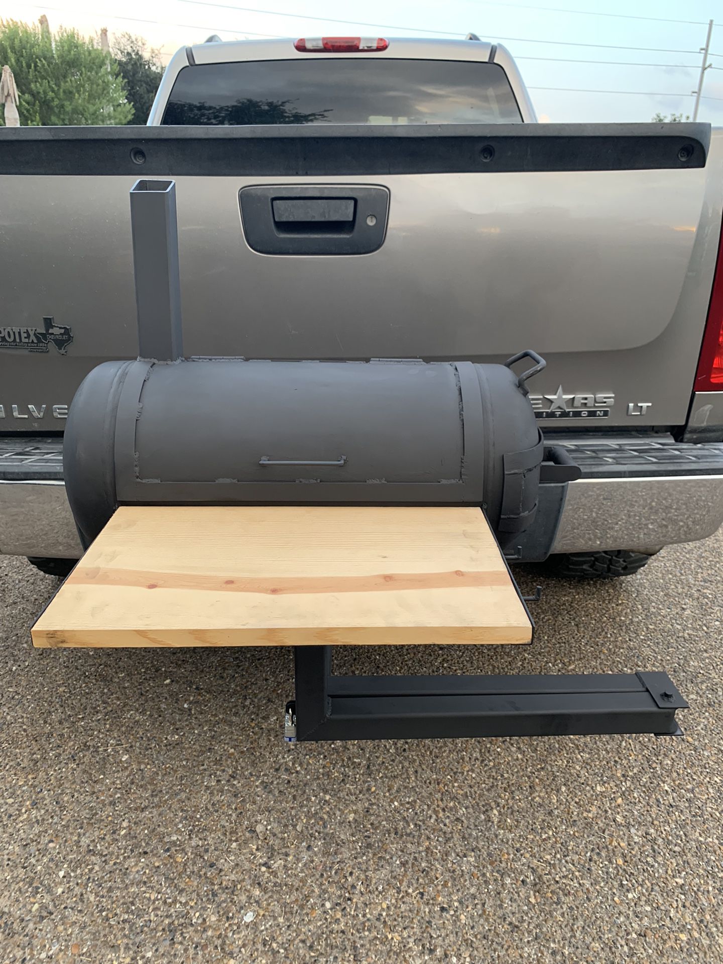 Sell Or TRADE Portable BBQ Pit Hitch Grill 