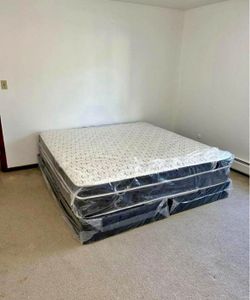 NEW -- MATTRESS -- Blowout!