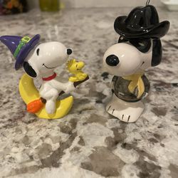 Vintage Snoopy Lone Ranger Cowboy Ornament ceramic made in Japan and snoopy plastic halloween toy 