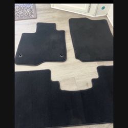 New  2024-25 Honda CRV Floor Mat 