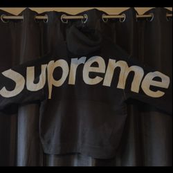 Supreme hoodie 