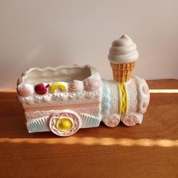 Vintage Napco Ceramic Ice Cream Train