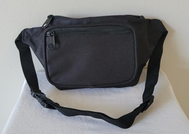 Dickies 3-Pocket Black Canvas Waist/Fanny Bag