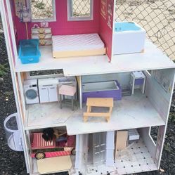 Rainbow High Doll House 