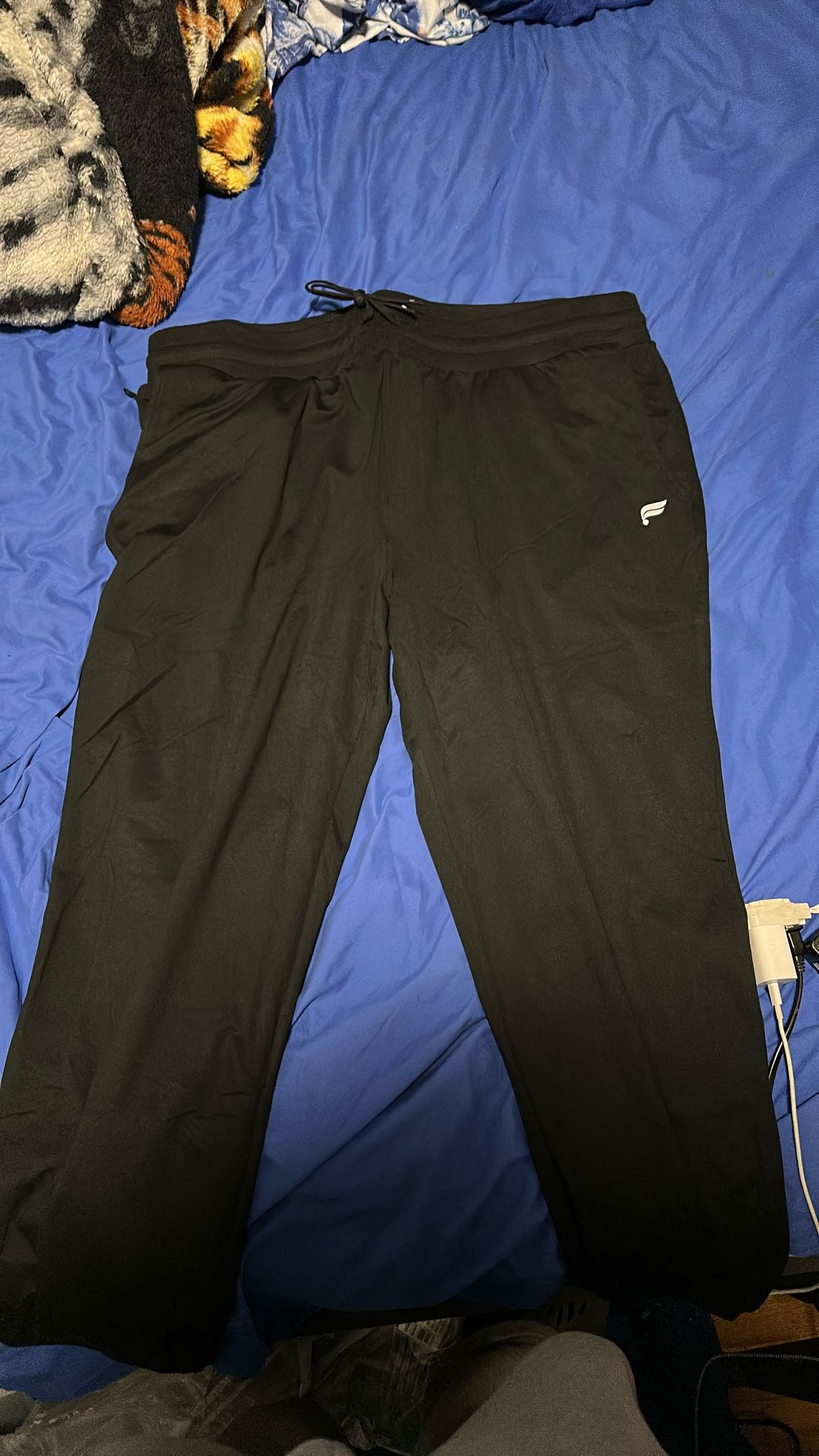 NEW fabletics