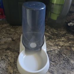 Gravity Water Bowl For Pets