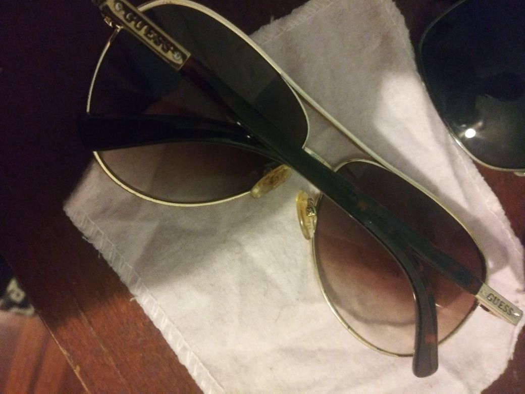 Guess Aviators Sunglasses