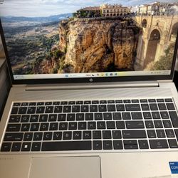 HP Probook 450 G10 15.6”