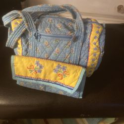Cloth purse with a matching wallet very nice
