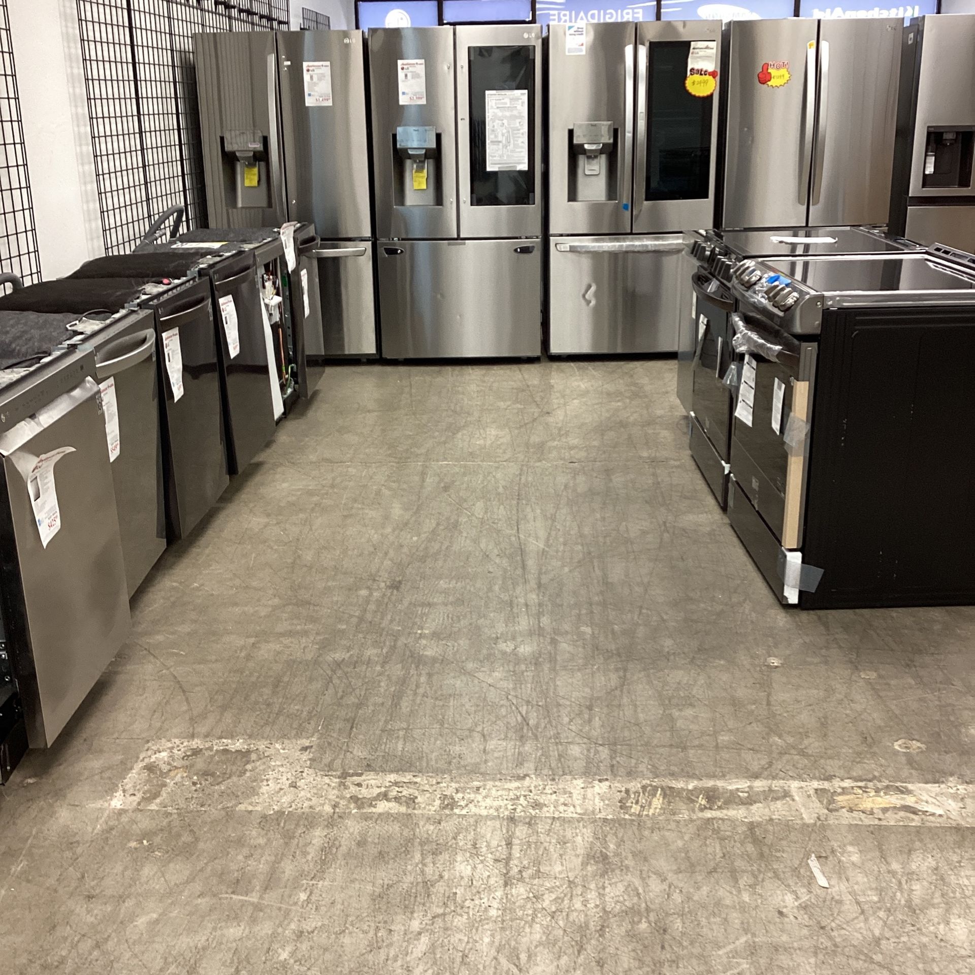MOTHERS DAY SPECIALS!!! Refrigerators, Dishwashers, W/D And Stoves.