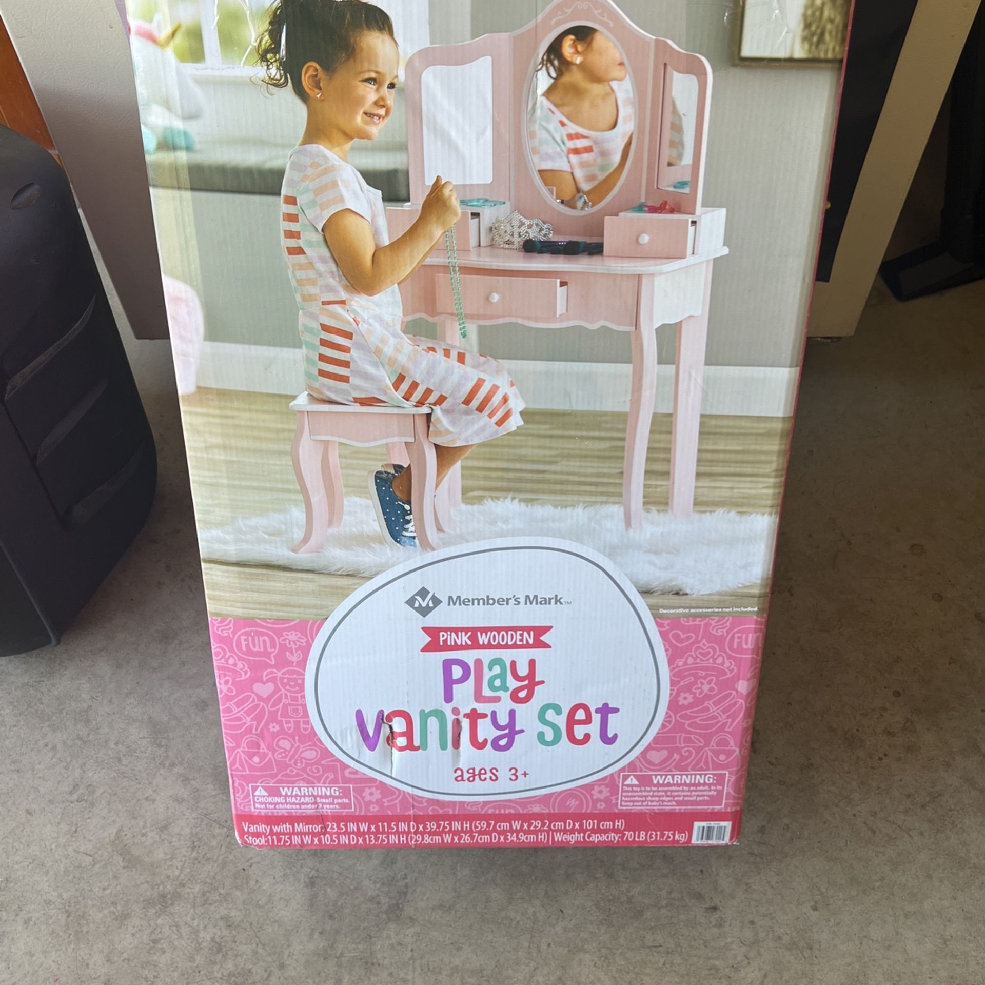 Vanity Play Set Members Mark