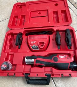 ⚠️USED✳️ MILWAUKEE Cordless Press Tool Kit: M12™ REDLITHIUM™, Compact, Inline, For 1/2 in to 1 in Pipe