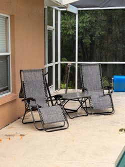 Gravity chair