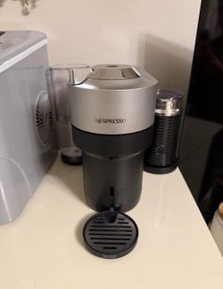 Nespresso Vertuo W/milk frother