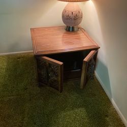 Free side table