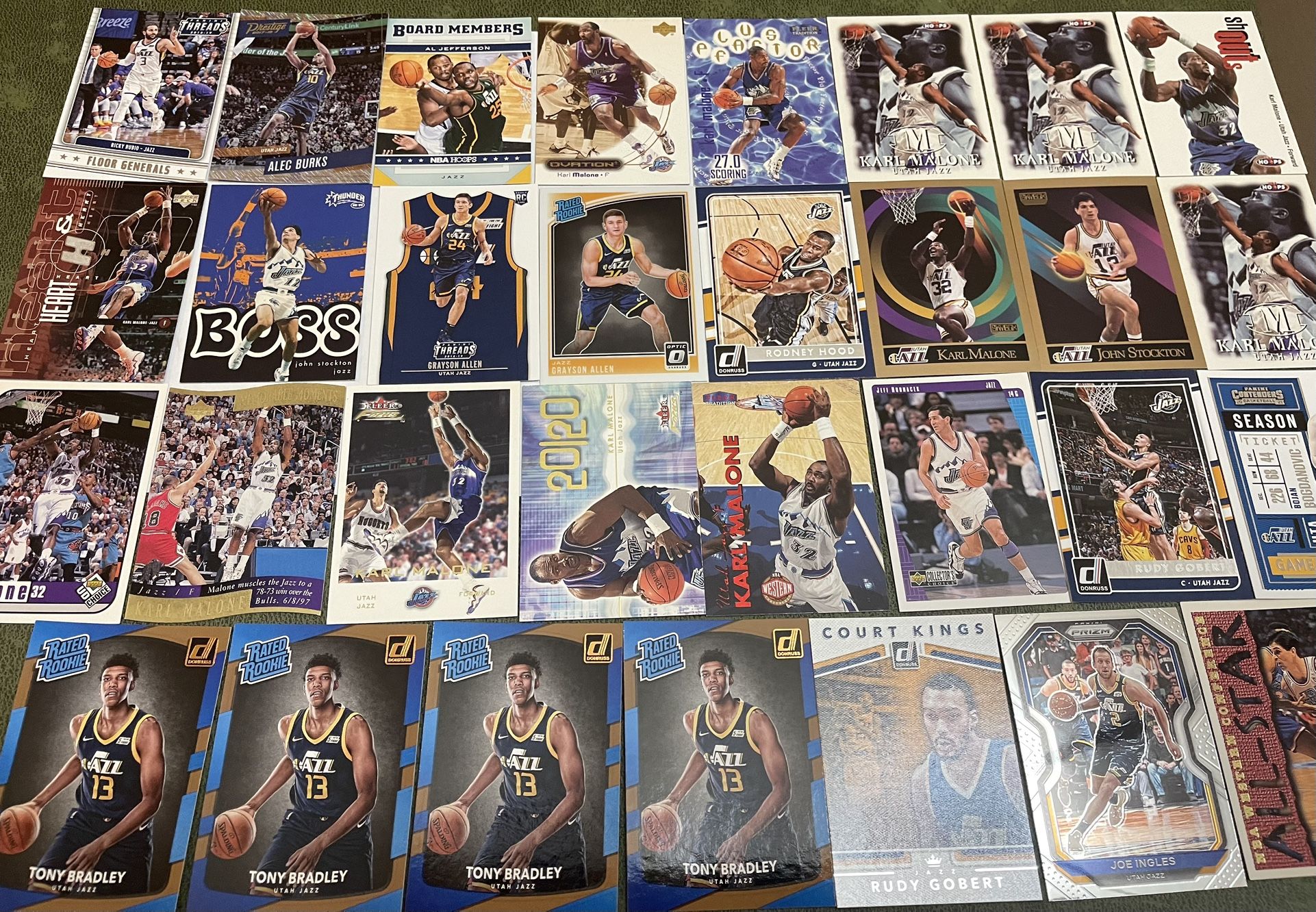 Lot of 31 Utah Jazz NBA Basketball Cards( Malone & Stockton Included)