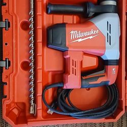 Milwaukee Sds Rotary Hammer 