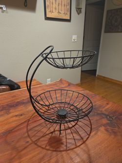 Two tier fruit basket