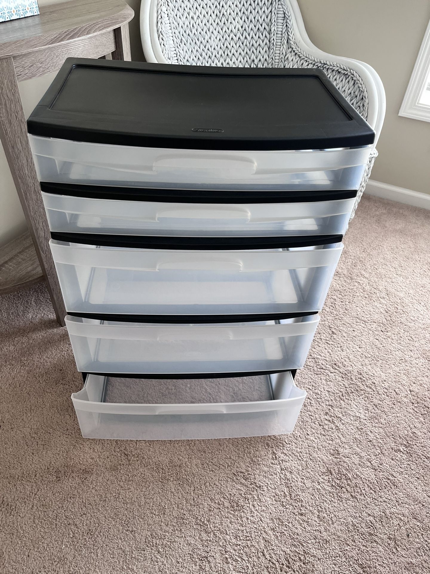 Th Three Big Drawers Two Little Drawers.