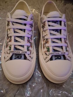 New Christian Dior WalkNDior sneakers with embroidered floral and butterfly design size 7.5