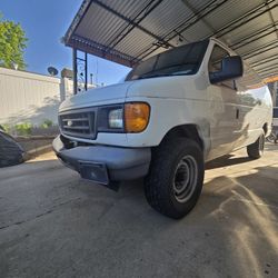 2004 Ford Econoline