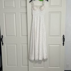 White Windsor Dress With Slit 