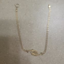 14 K Gold Bracelet.  Weight Is 2.8 Grams 
