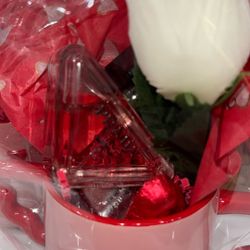 Prada Milano Valentines Basket 