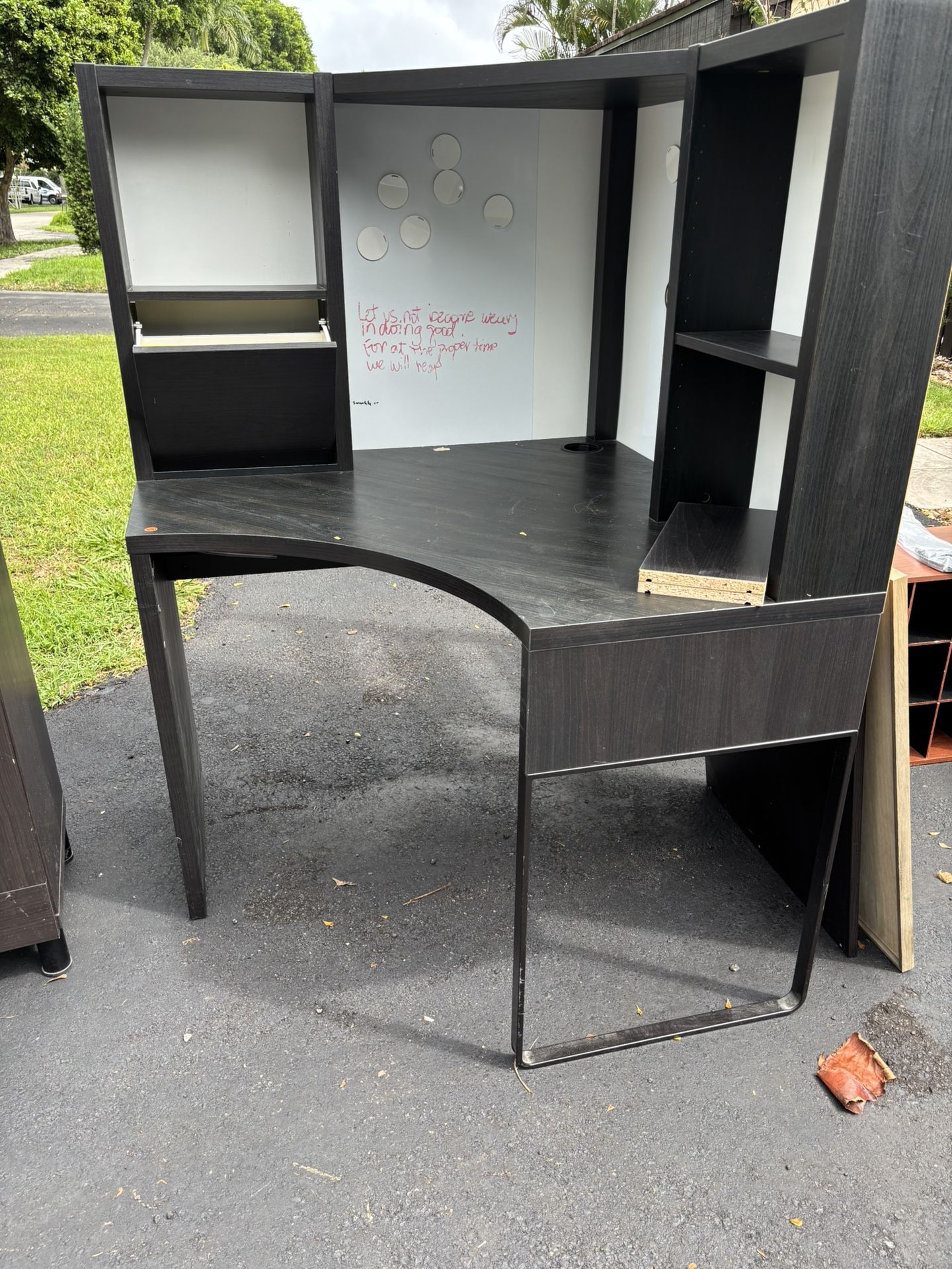 FREE Corner Desk