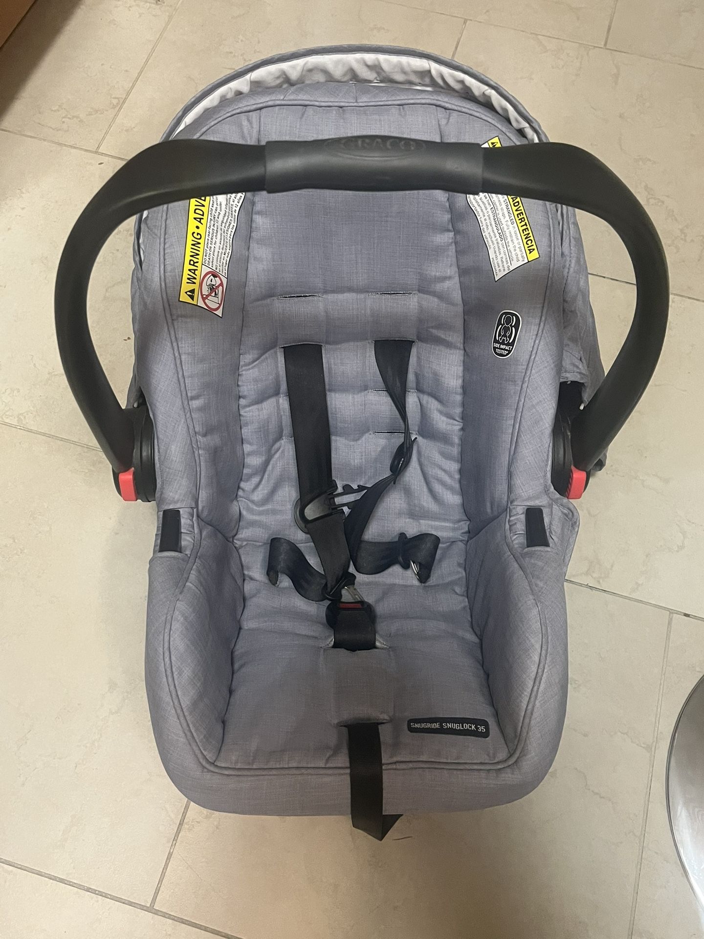 Graco Infant Car Seat – (Great Condition)