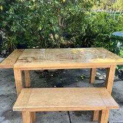 Nice table with the chairs 