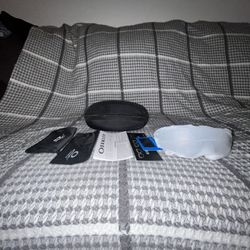 Oakley Sunglasses (NEW)