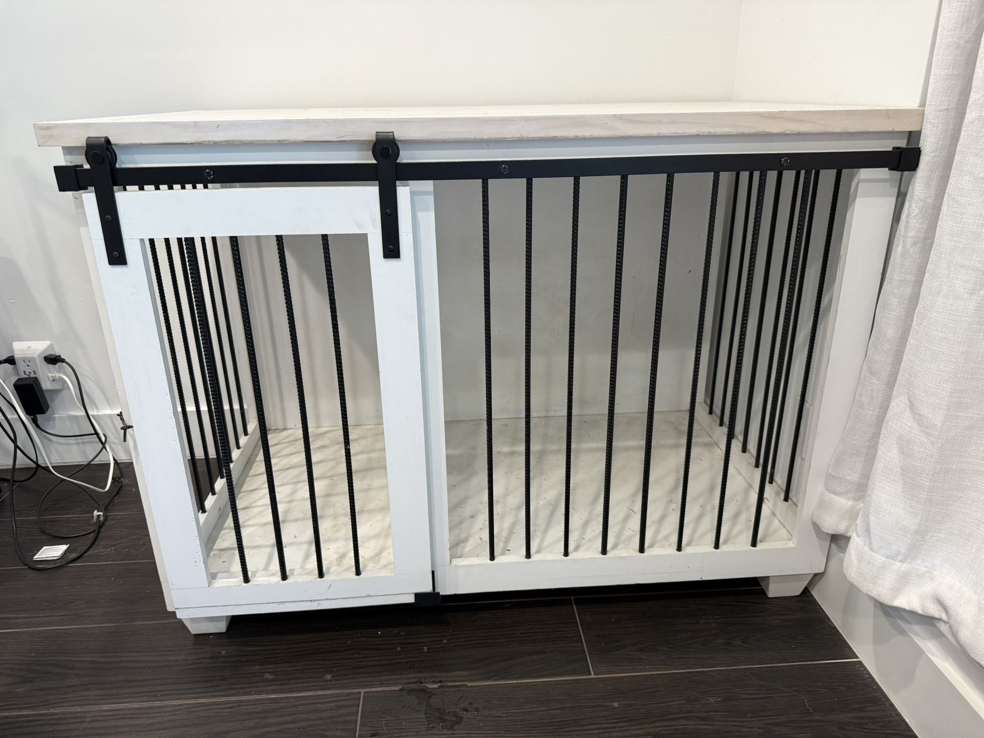 Solid wood dog crate