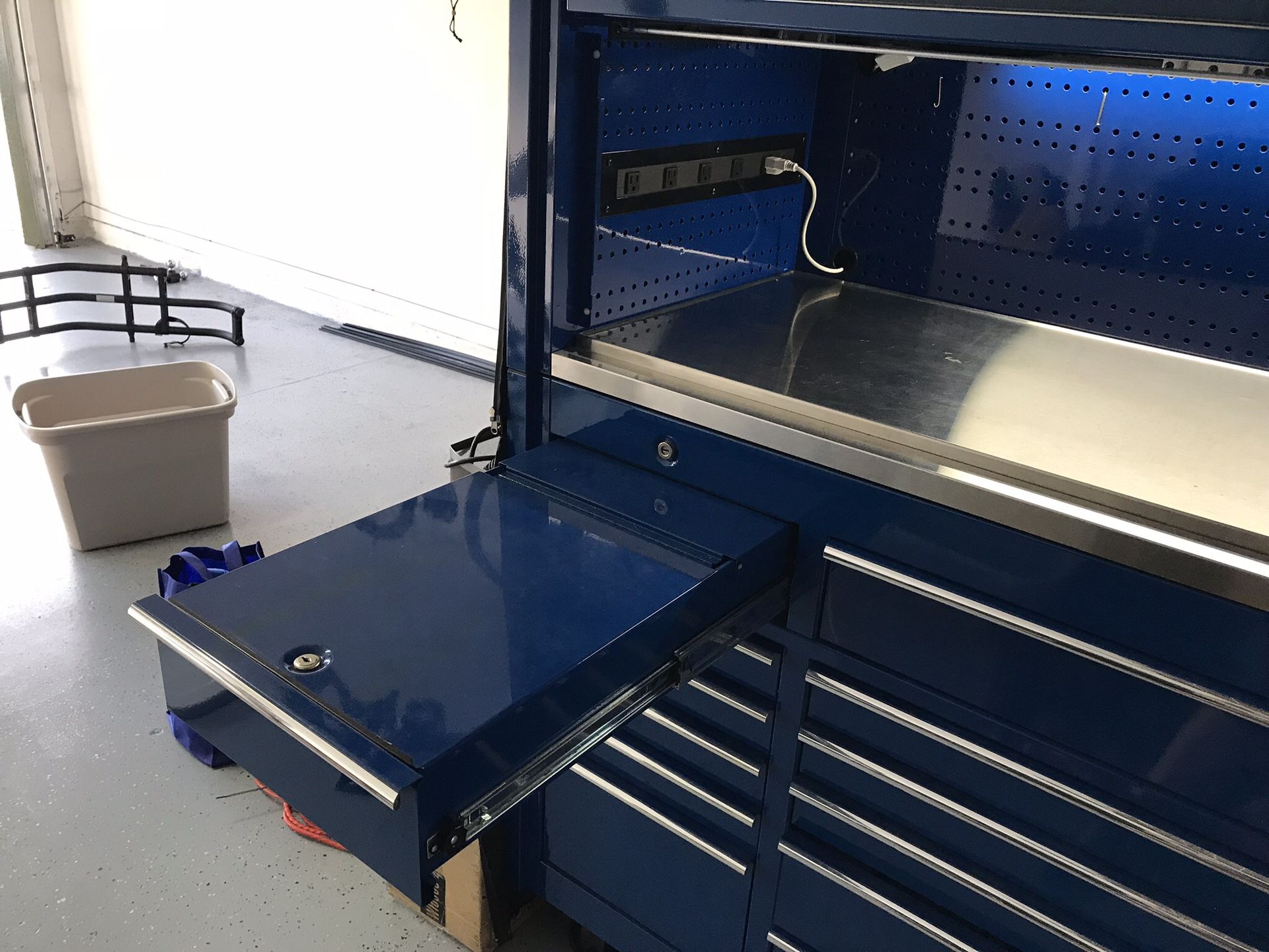 Matco 4s triple bay with hutch for Sale in Orlando, FL OfferUp