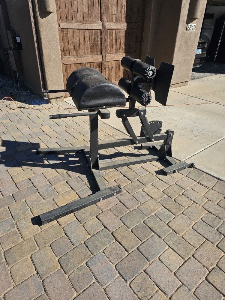 Glute Ham Raise Machine