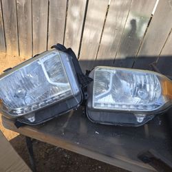 2014 Toyota Tundra Factory Headlights FREE